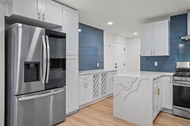2400 Broken Oak DR, Austin, TX 78745