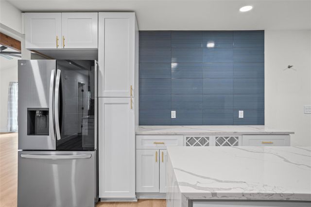 2400 Broken Oak DR, Austin, TX 78745