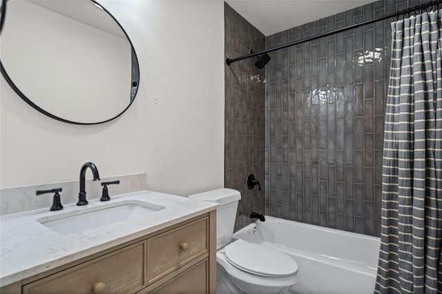 2400 Broken Oak DR, Austin, TX 78745