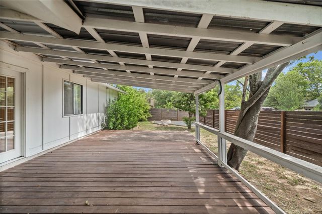 2400 Broken Oak DR, Austin, TX 78745