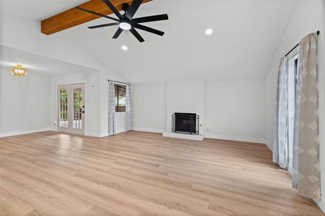 2400 Broken Oak DR, Austin, TX 78745