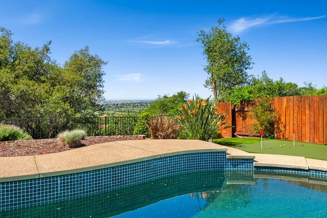 5113 Wedgewood Way, Rocklin, CA 95765