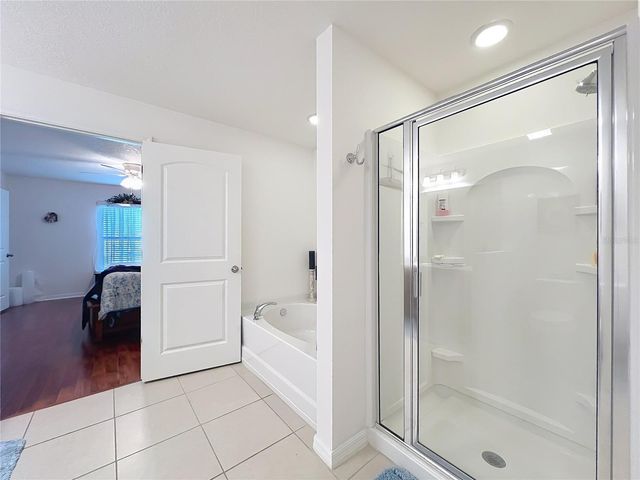 817 LAUREL VIEW WAY, Groveland, FL 34736