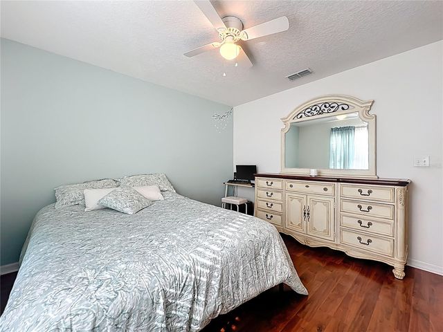 817 LAUREL VIEW WAY, Groveland, FL 34736