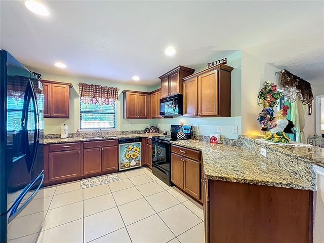 817 LAUREL VIEW WAY, Groveland, FL 34736