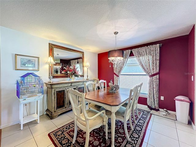 817 LAUREL VIEW WAY, Groveland, FL 34736