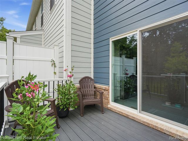 9880 Firwood, Plymouth, MI 48170