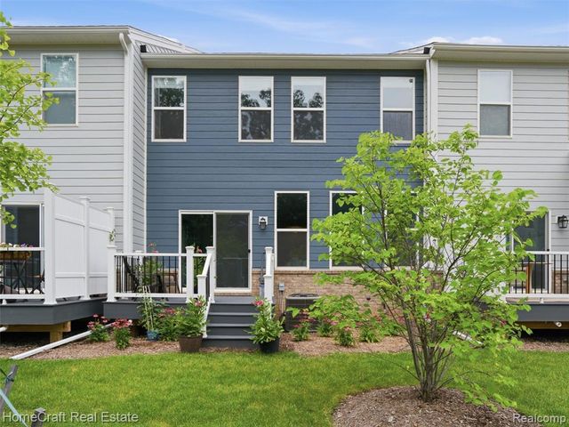 9880 Firwood, Plymouth, MI 48170