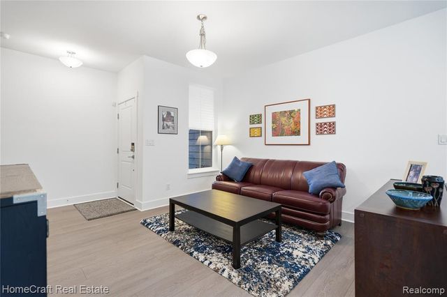 9880 Firwood, Plymouth, MI 48170