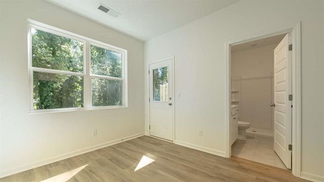 1302 Lakota Place, Atlanta, GA 30315