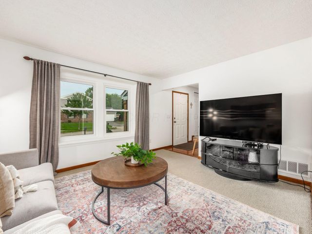 5838 Ulster Drive, Dublin, OH 43016