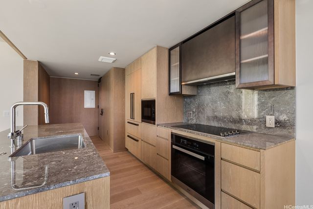 1000 Auahi Street 1710, Honolulu, HI 96814