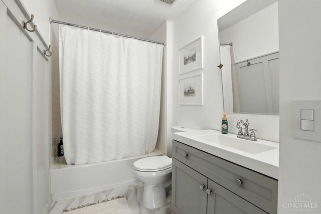 1273 Weathervane Way, Lebanon, OH 45036