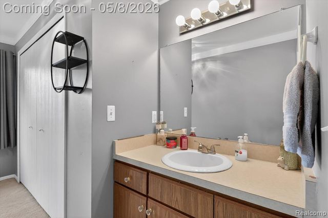 25381 Potomac Drive 6, South Lyon, MI 48178