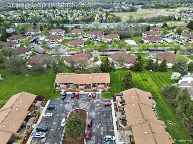 25381 Potomac Drive 6, South Lyon, MI 48178
