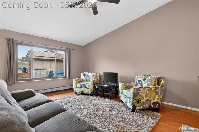 25381 Potomac Drive 6, South Lyon, MI 48178