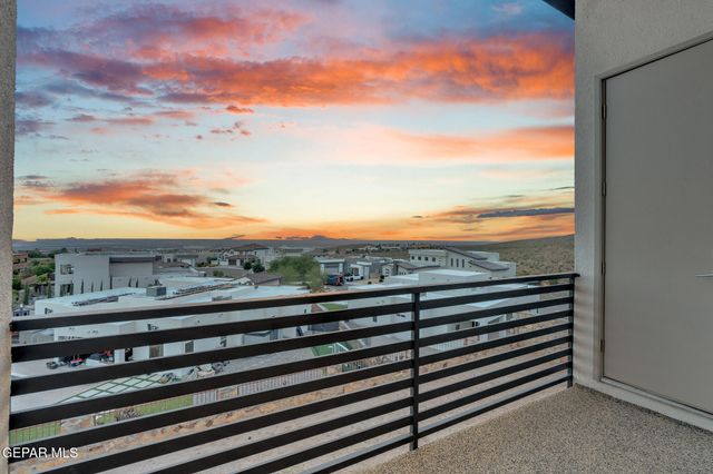 1281 Desert Night Street, El Paso, TX 79912
