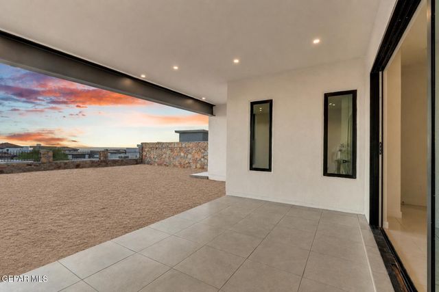 1281 Desert Night Street, El Paso, TX 79912