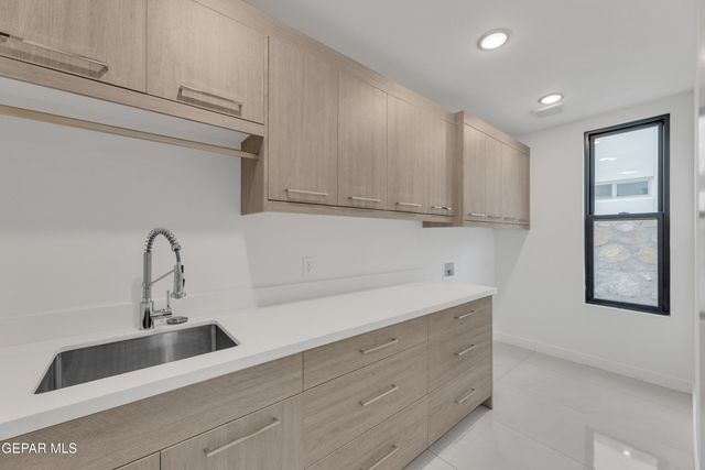 1281 Desert Night Street, El Paso, TX 79912