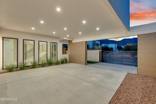 1281 Desert Night Street, El Paso, TX 79912