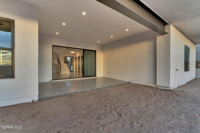 1281 Desert Night Street, El Paso, TX 79912
