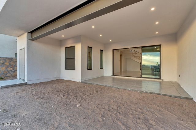 1281 Desert Night Street, El Paso, TX 79912