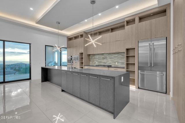 1281 Desert Night Street, El Paso, TX 79912