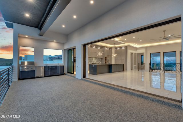 1281 Desert Night Street, El Paso, TX 79912