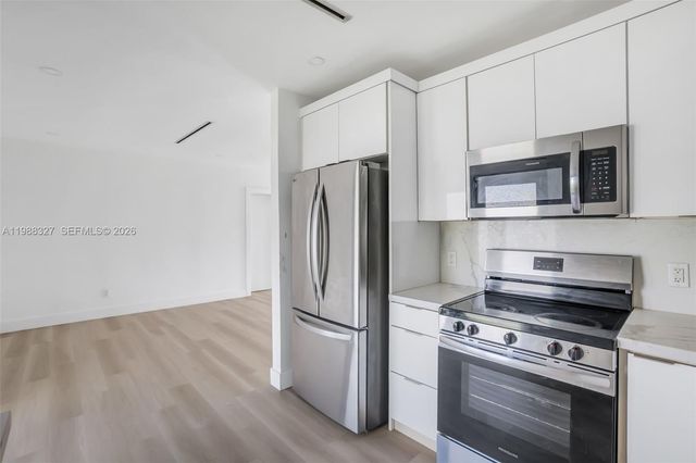 14520 Carver Drive, Miami, FL 33176