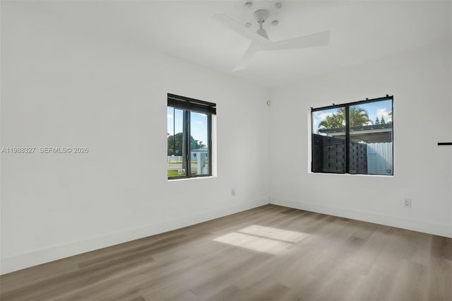 14520 Carver Drive, Miami, FL 33176