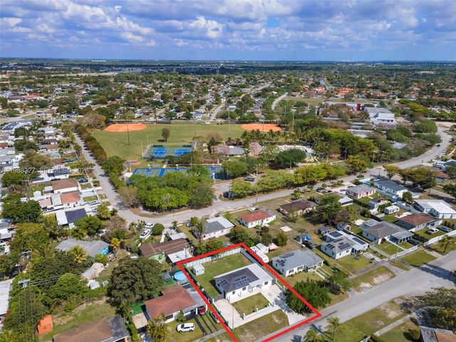 14520 Carver Drive, Miami, FL 33176