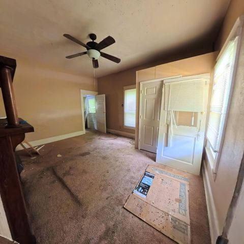 206 Kirkland Avenue, Irvine, KY 40336