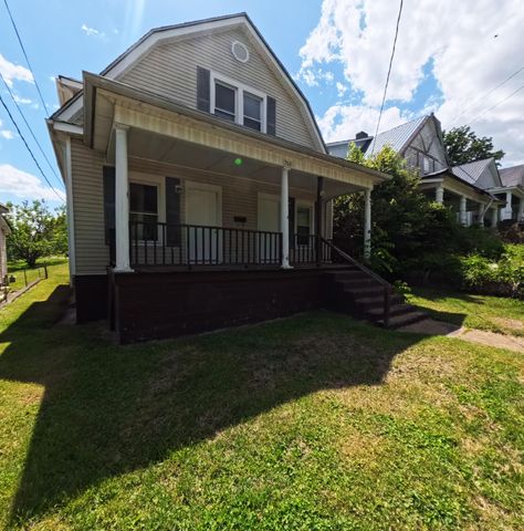 206 Kirkland Avenue, Irvine, KY 40336