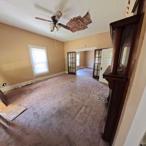 206 Kirkland Avenue, Irvine, KY 40336
