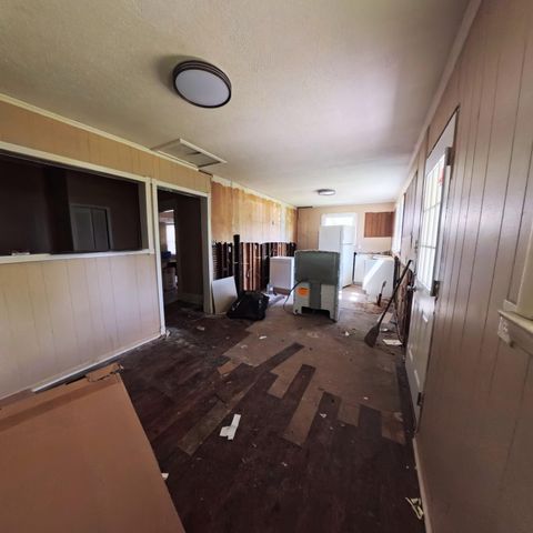 206 Kirkland Avenue, Irvine, KY 40336