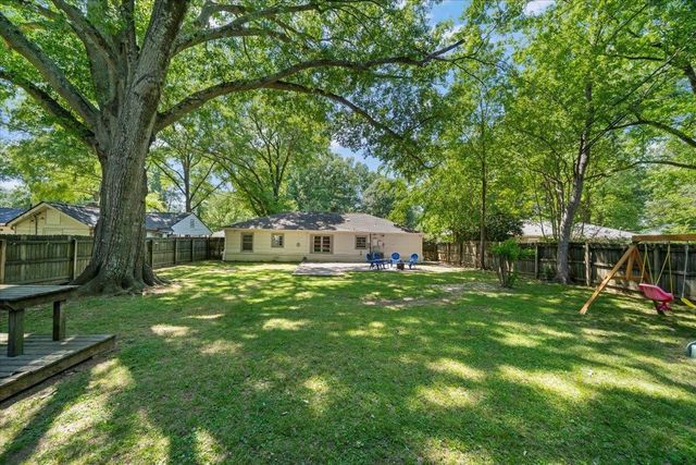 1196 DEARING RD, Memphis, TN 38117