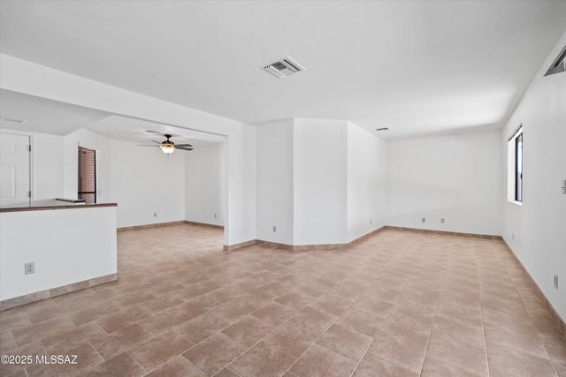 8280 E Calle Playa, Tucson, AZ 85715