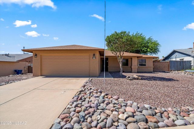 8280 E Calle Playa, Tucson, AZ 85715