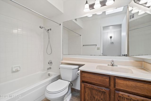 8280 E Calle Playa, Tucson, AZ 85715