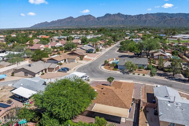 8280 E Calle Playa, Tucson, AZ 85715