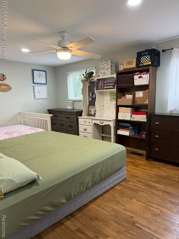 8821 Tavistock Drive, Plymouth, MI 48170