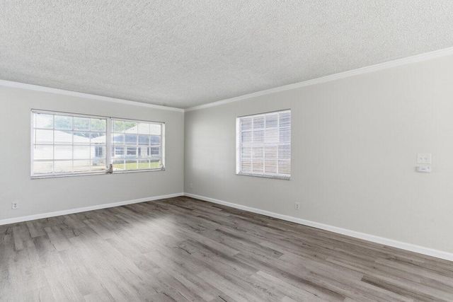 10098 S 42nd Drive, Boynton Beach, FL 33436