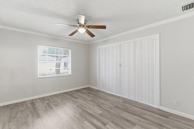 10098 S 42nd Drive, Boynton Beach, FL 33436