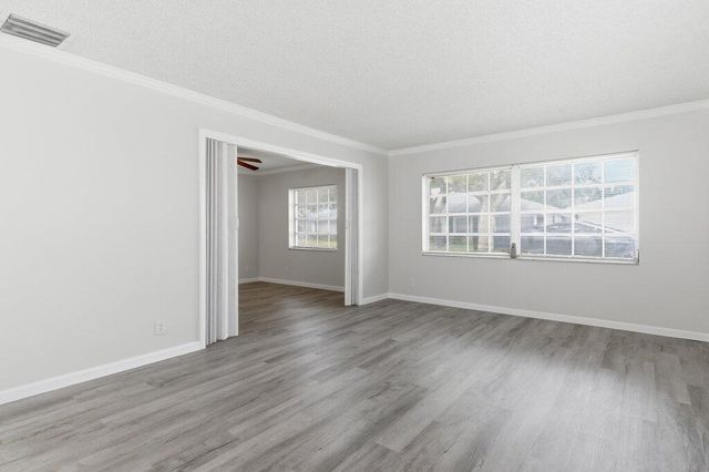 10098 S 42nd Drive, Boynton Beach, FL 33436