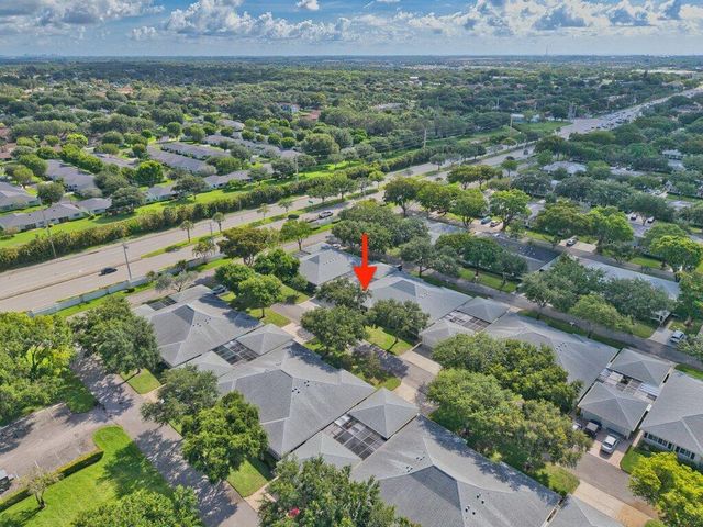 10098 S 42nd Drive, Boynton Beach, FL 33436
