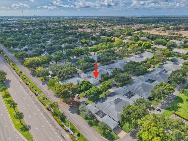 10098 S 42nd Drive, Boynton Beach, FL 33436
