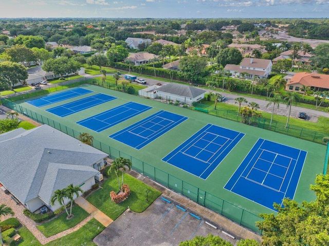 10098 S 42nd Drive, Boynton Beach, FL 33436