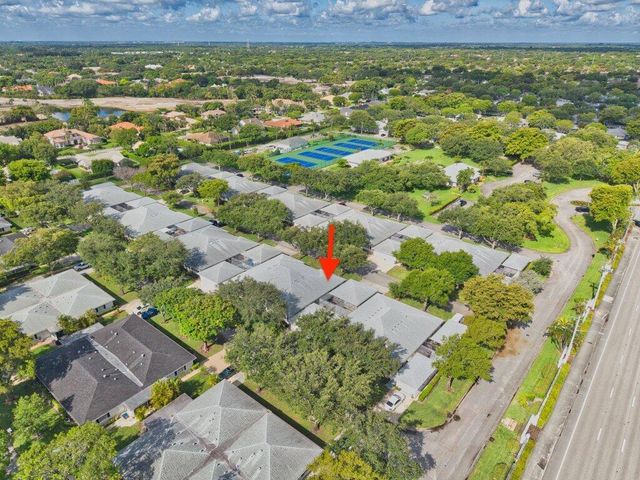 10098 S 42nd Drive, Boynton Beach, FL 33436