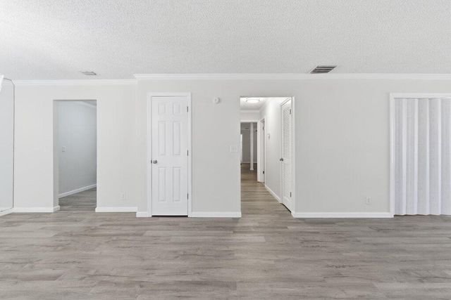 10098 S 42nd Drive, Boynton Beach, FL 33436