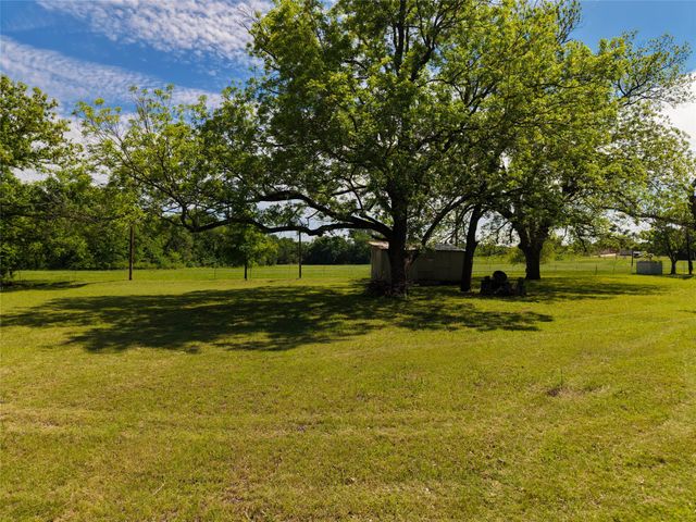 8112 Lipan Highway, Lipan, TX 76462